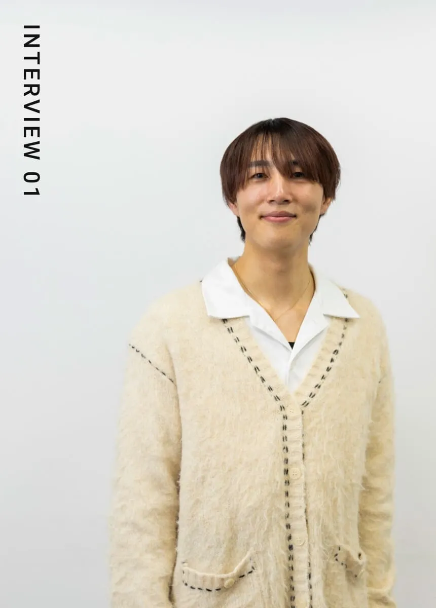 INTERVIEW 01