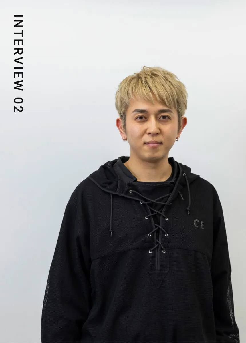 INTERVIEW 02
